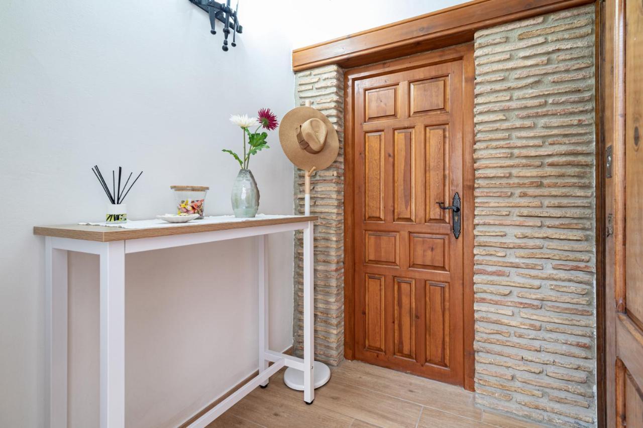 La Casa Del Escudo Apartment รูเบียโลส เด โมรา ภายนอก รูปภาพ