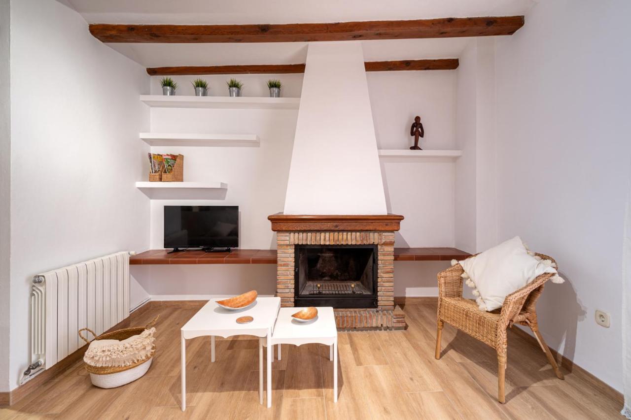 La Casa Del Escudo Apartment รูเบียโลส เด โมรา ภายนอก รูปภาพ