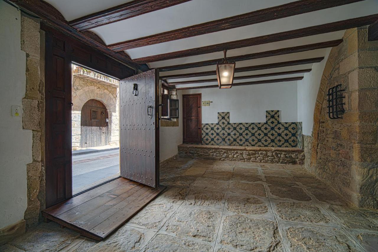 La Casa Del Escudo Apartment รูเบียโลส เด โมรา ภายนอก รูปภาพ