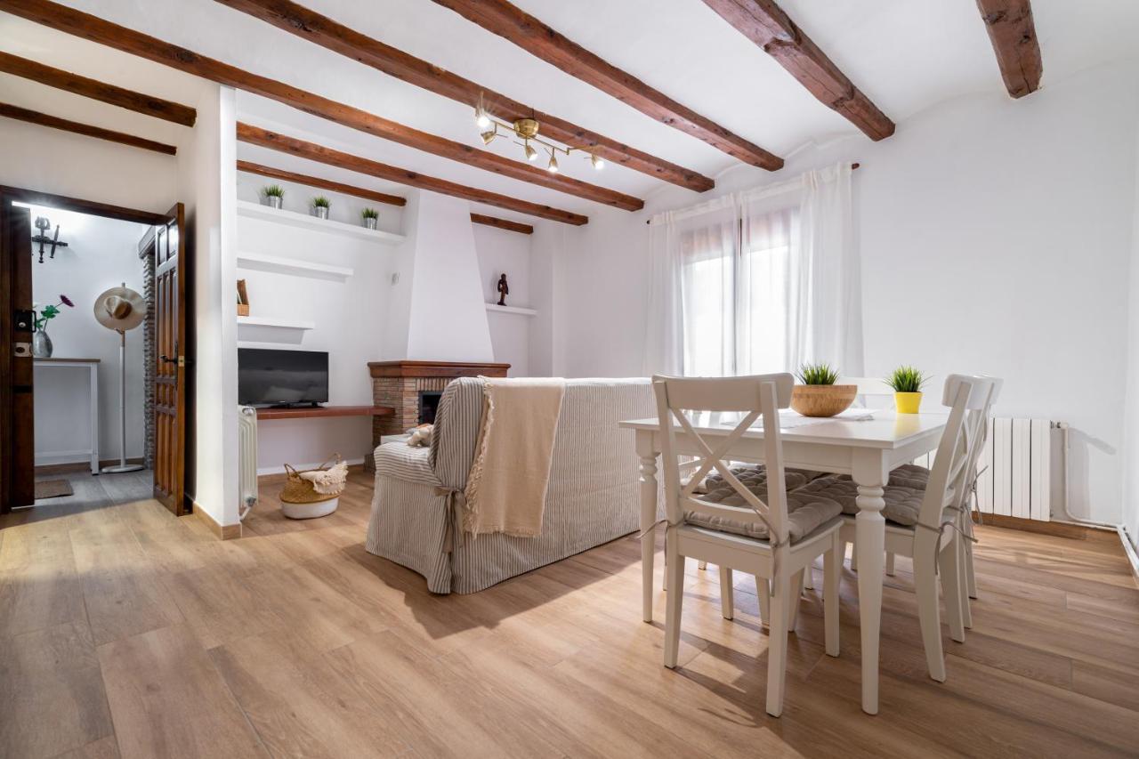 La Casa Del Escudo Apartment รูเบียโลส เด โมรา ภายนอก รูปภาพ